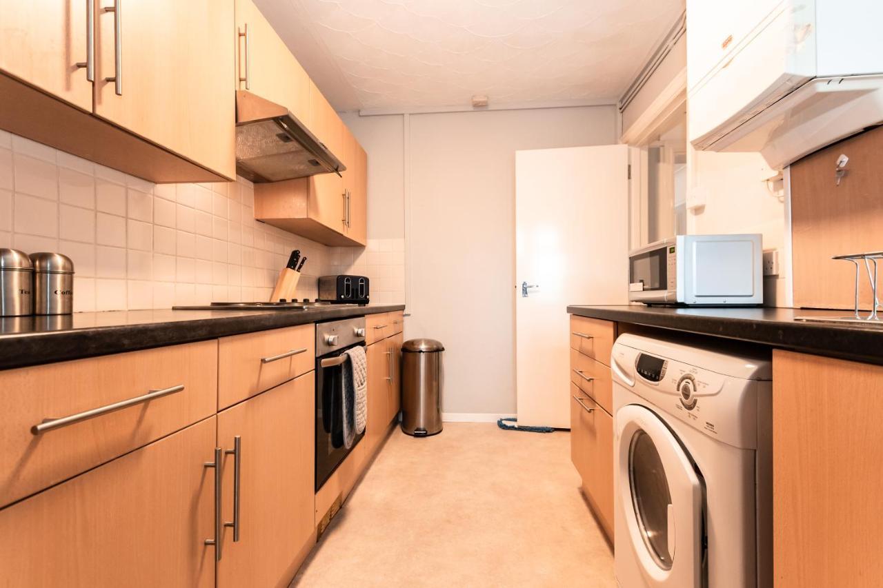 Best Price! Perfect Gunwharf Accommodation - 5 Single Beds Or Kingsize Free Parking Portsmouth Exterior foto